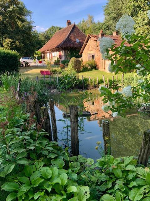 La Ferme De Marie Eugenie Bed & Breakfast Bruailles Bagian luar foto